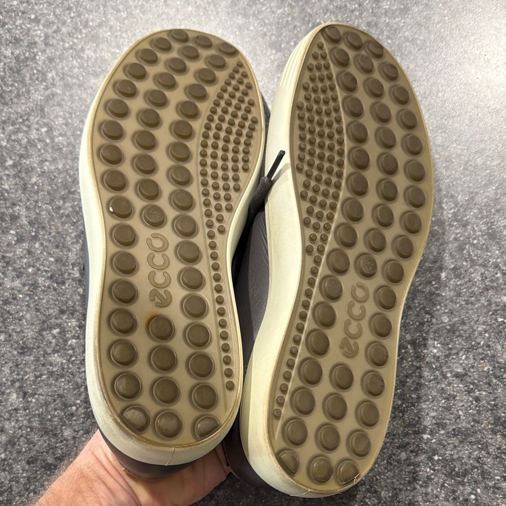 ECCO Men's Dark Gray Leather Soft 7 Sneakers size 11 - Picture 4 of 4